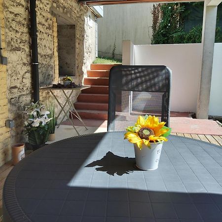 Apartmán Meuble Avec Cour Sotteville-lès-Rouen Exteriér fotografie
