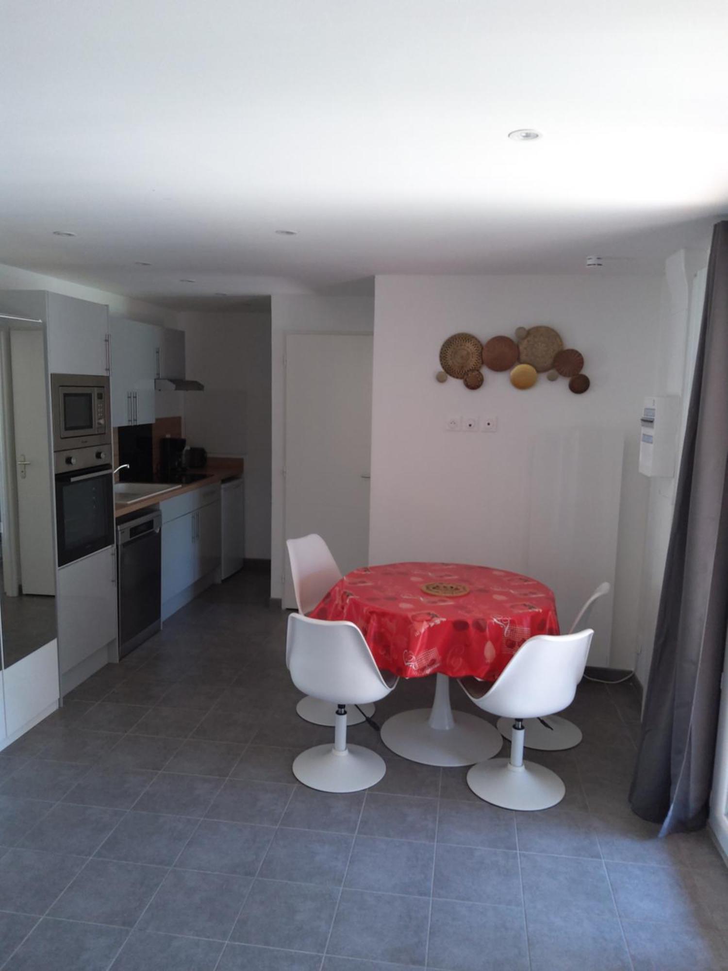 Apartmán Meuble Avec Cour Sotteville-lès-Rouen Pokoj fotografie